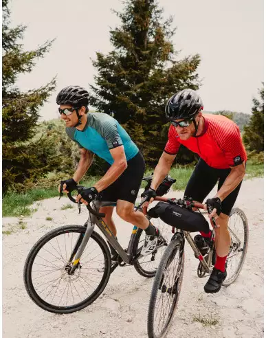 Calzini ciclismo uomo 13cm AENERGIA