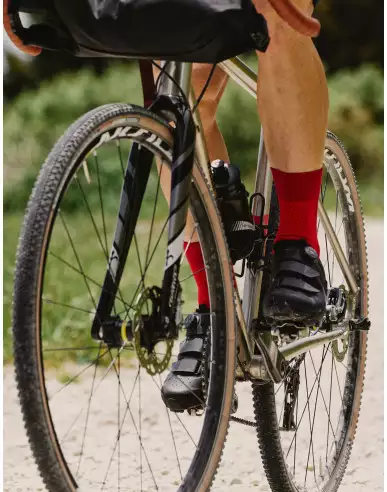 Calzini ciclismo uomo 13cm AENERGIA