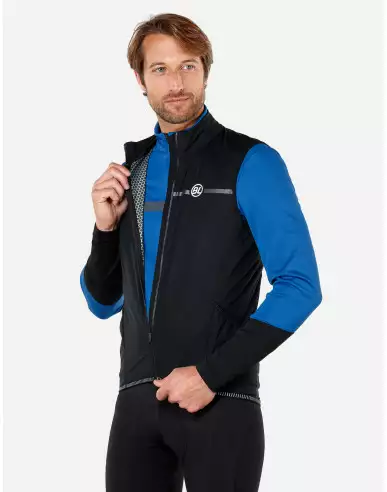 Men's windproof & showerproof vest...